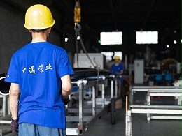 天行(中国)管业员工工作场景