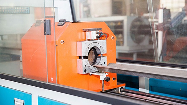 天行(中国)PE排水管小编带你了解钢丝网骨架管