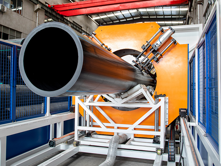 天行(中国)管业大型机器