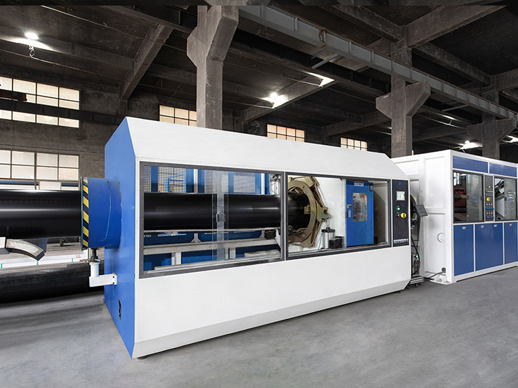 天行(中国)管业作业机器