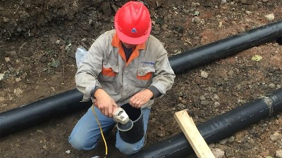 钢丝网骨架复合管：城市输水之光